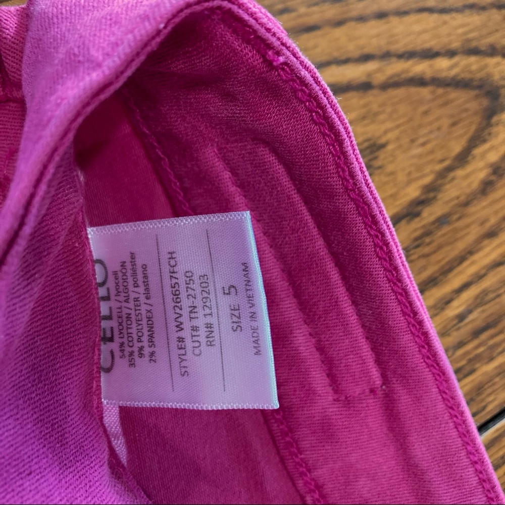 ❤️‍🔥 (5/20) NWT Cello High Rose Crop Skinny Pink Jeans Size 5 - Picture 11 of 13